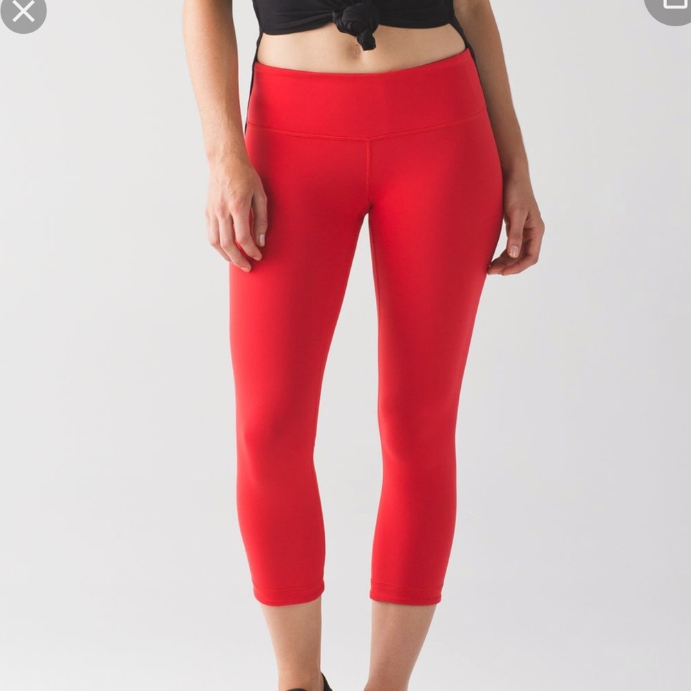 lululemon wunder under crop III